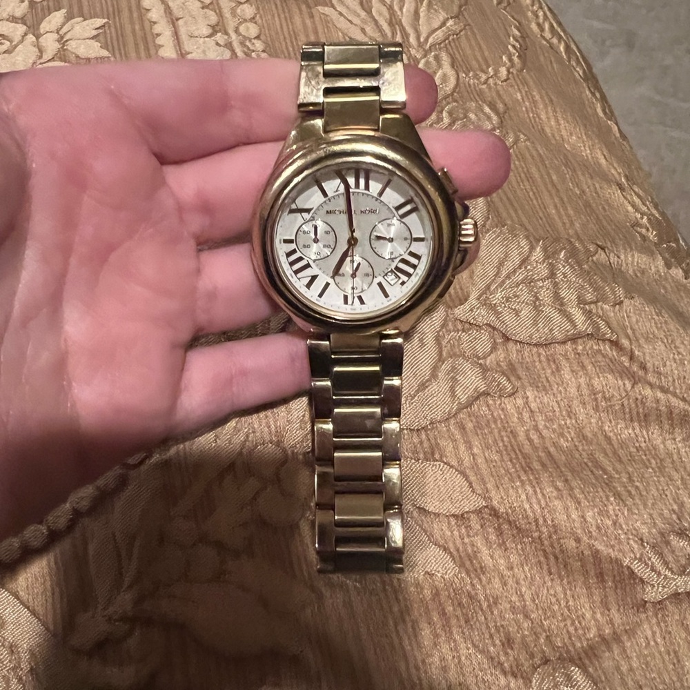Michael Kors Gold Watch 5635 - Picture 3 of 7